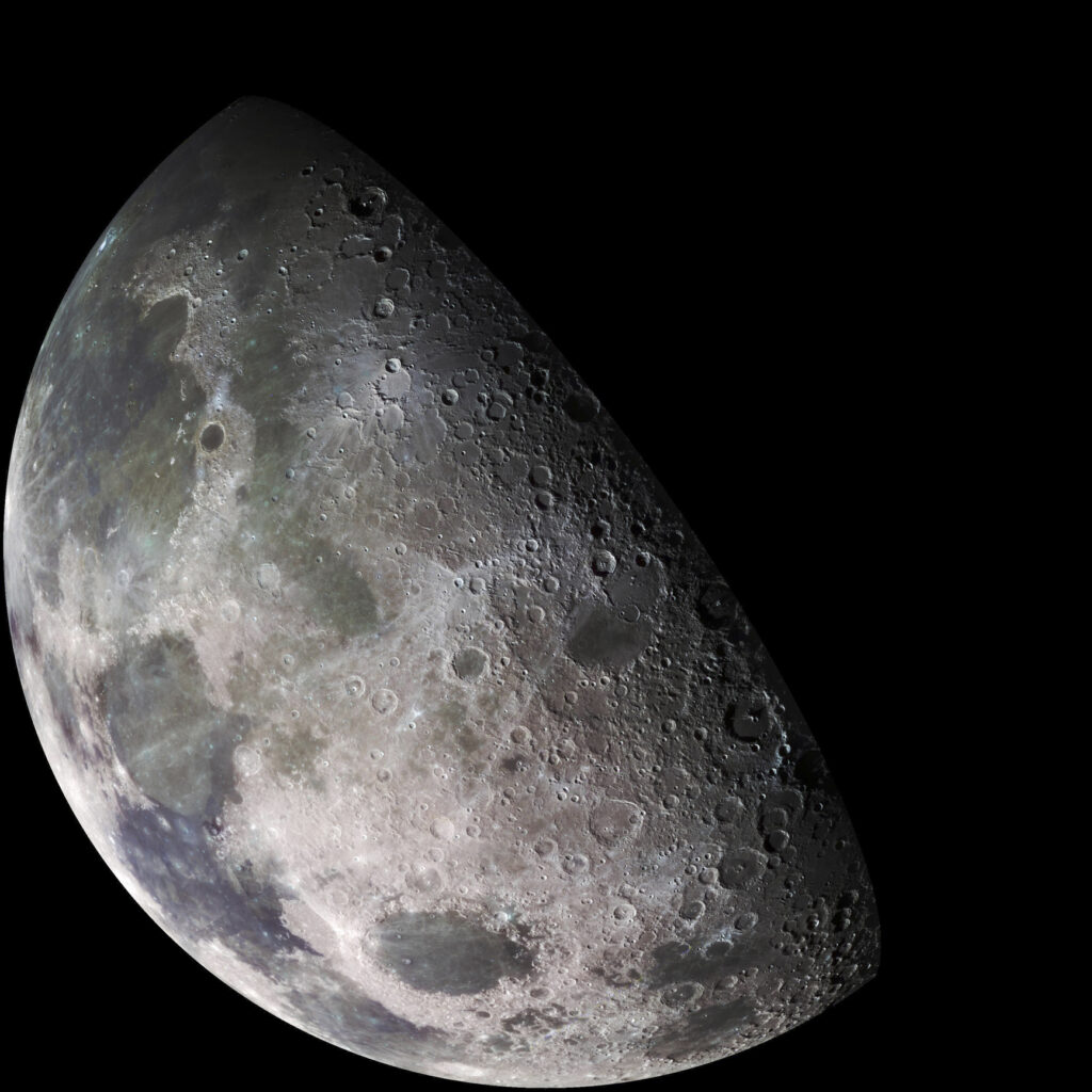 Color mosaic of the Earth's moon.
