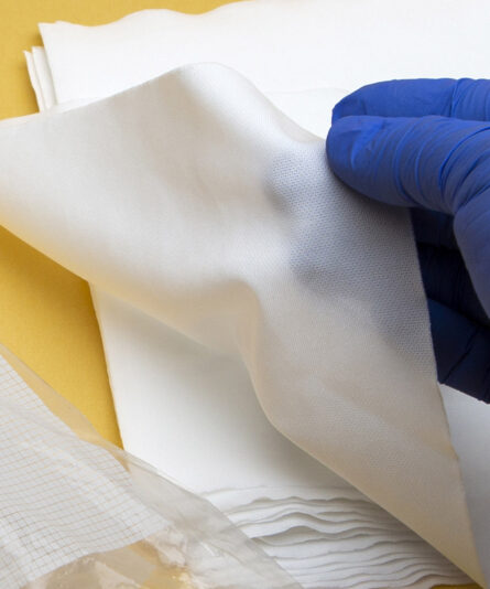 MicroSeal LI 9x9 Cleanroom Wiper Application