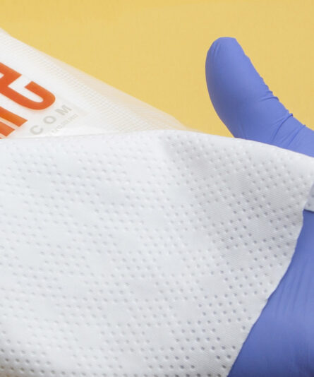 MicroSeal SuperSorb Lite 9x9 Cleanroom Wiper Application