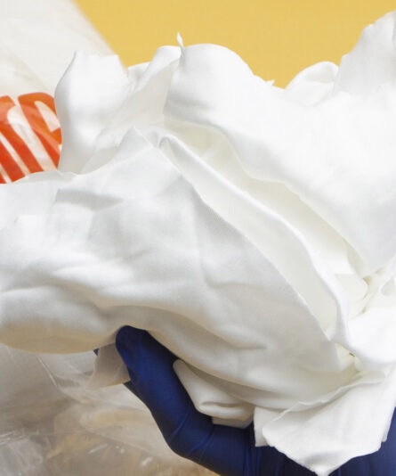 MicroSeal® VP 12x12 Cleanroom Wipes Application