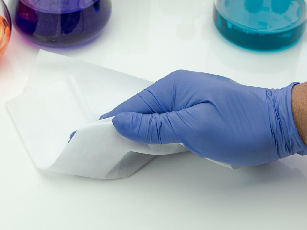 SPX1000.011.12-Cleanroom-Wiper-Application