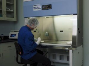 Considerations for Cleaning a Laminar Airflow Hood